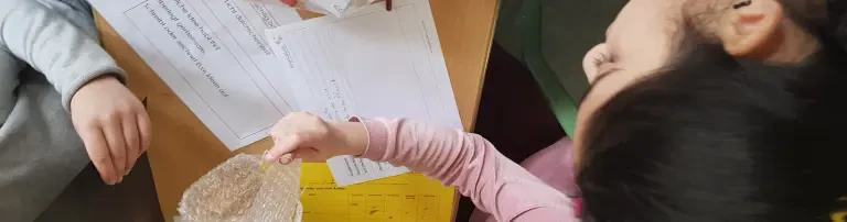 Endlich wieder gemeinsam forschen und die Welt entdecken! Header
