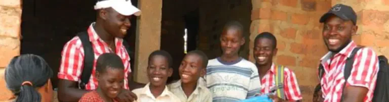 SAI - Uganda e.V. Drei neue Schulplätze für ugandische Slumkinder Header